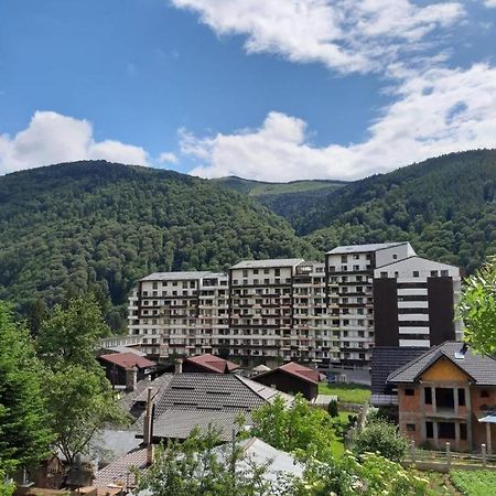 Ioana'S Apartament Lägenhet Sinaia Exteriör bild